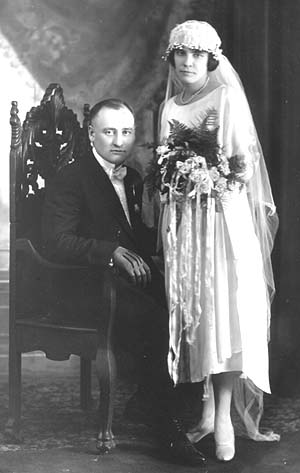 Sadie Trombly & Joseph Schulte on their wedding day in 1921